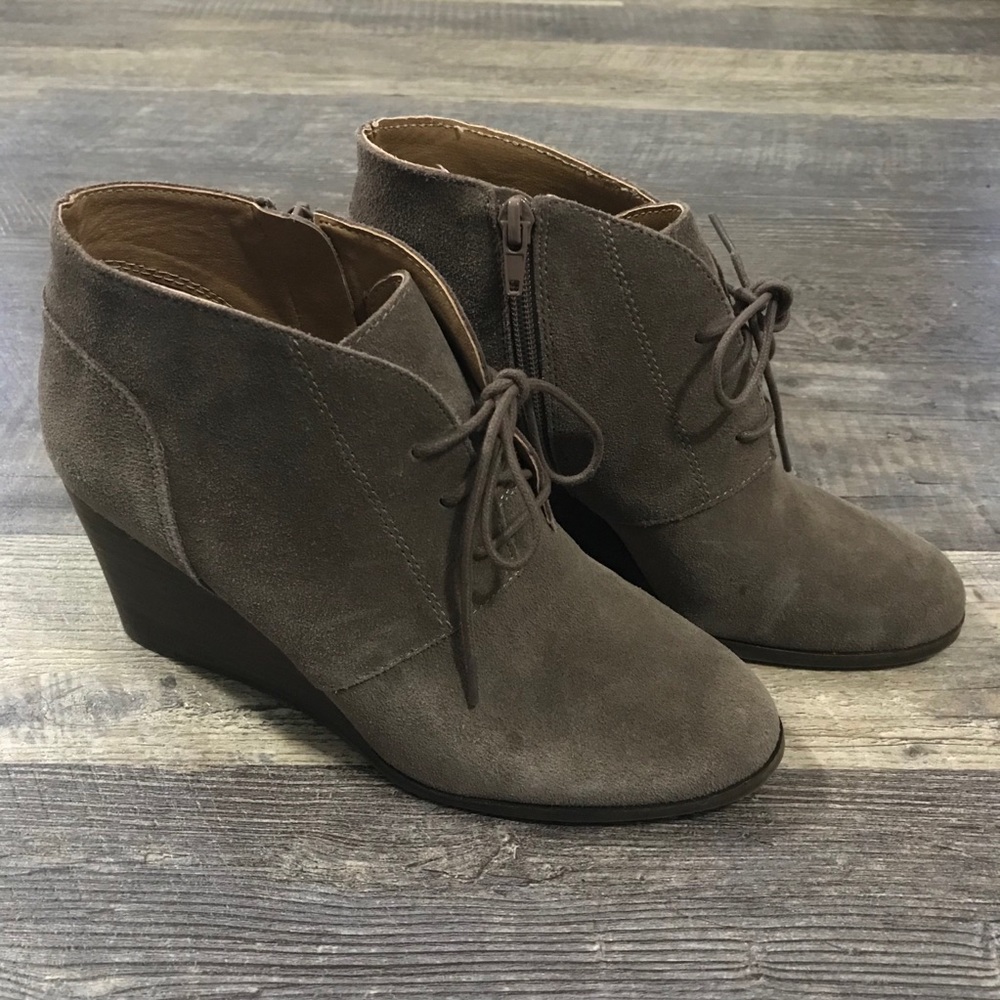 Lucky Brand Wedge Boots: women 8